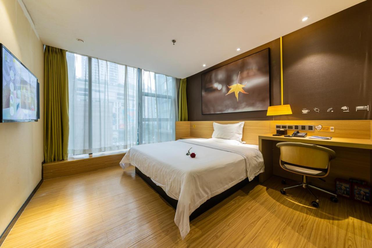 Iu Hotel Chongqing Jiefangbei Exterior foto