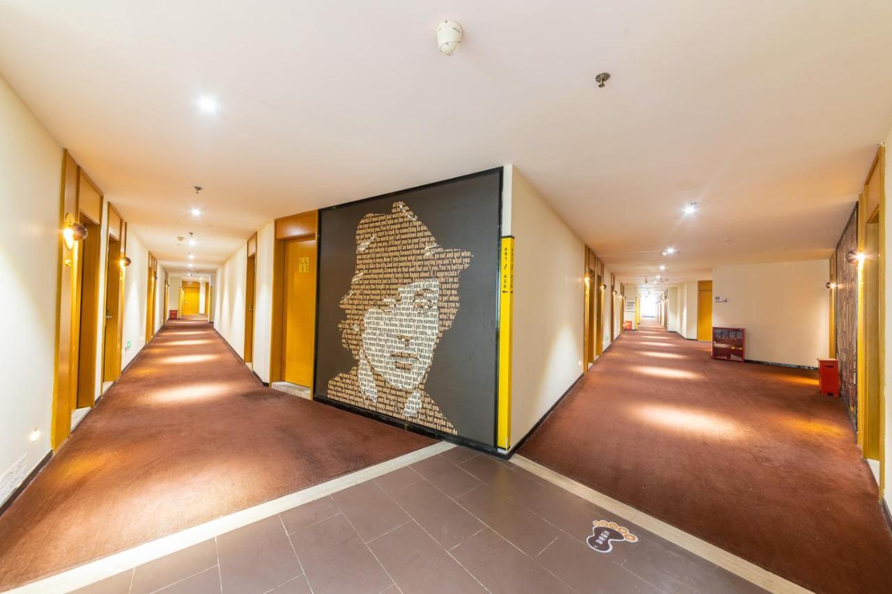 Iu Hotel Chongqing Jiefangbei Exterior foto